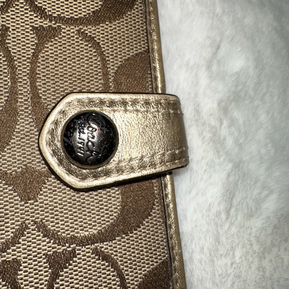 ❤️ 🎉Coach Wallet - Picture 6 of 7